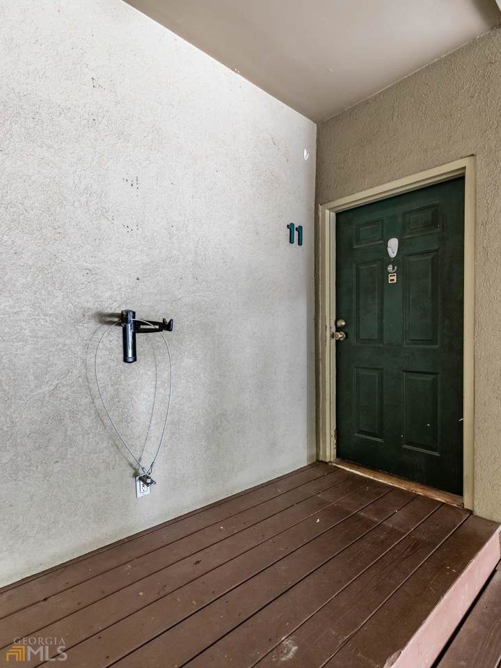 67 25th Street - Photo 1