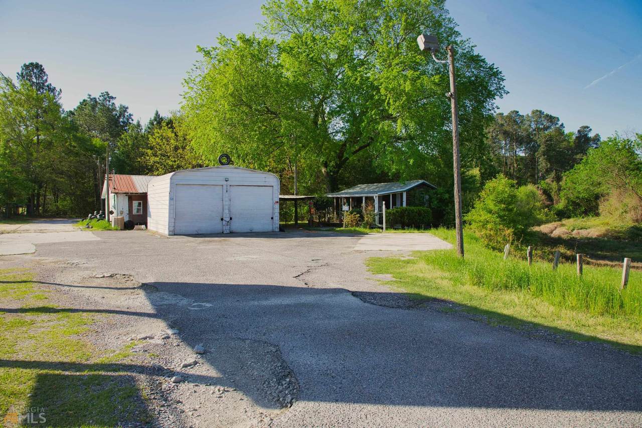 3014 Deans Bridge Road - Photo 1