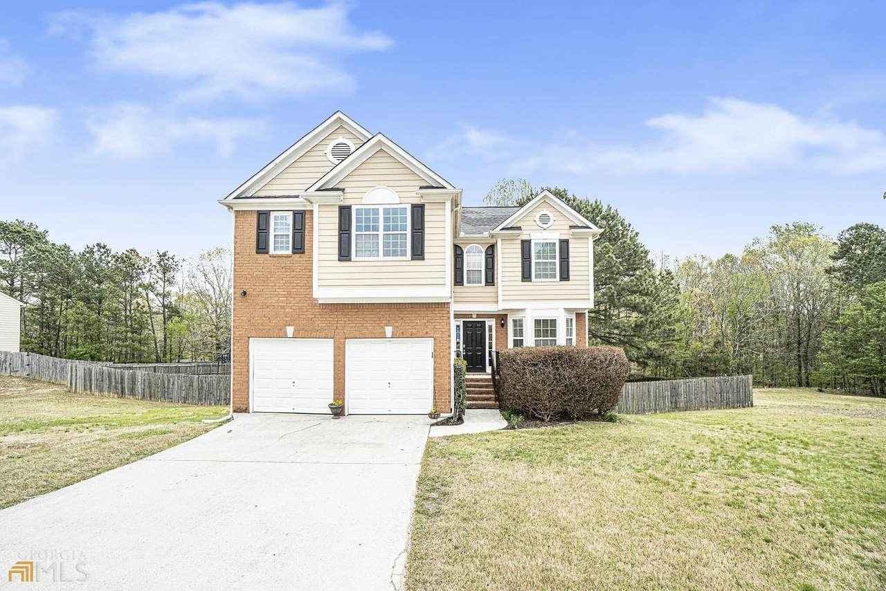 862 Woodside - Photo 1