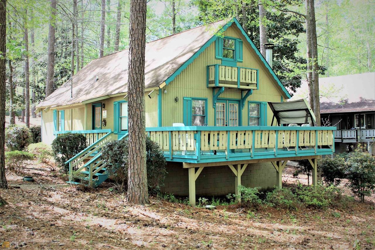 106 Chalet Circle - Photo 1