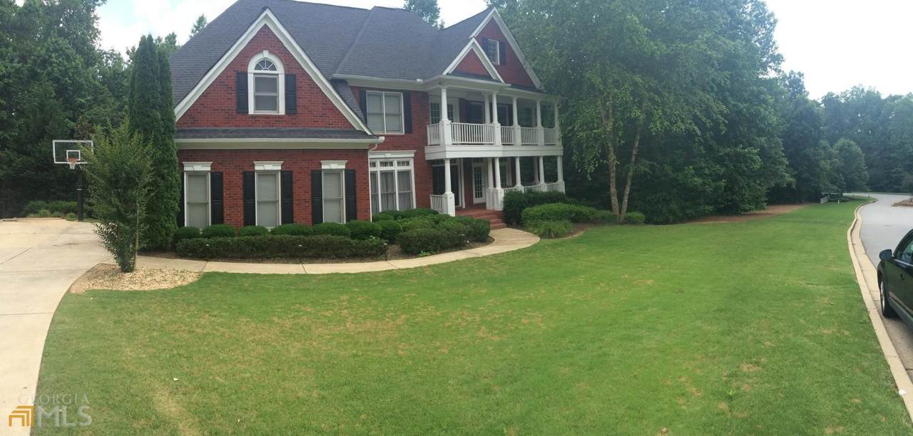 204 Cedarhurst Drive - Photo 1