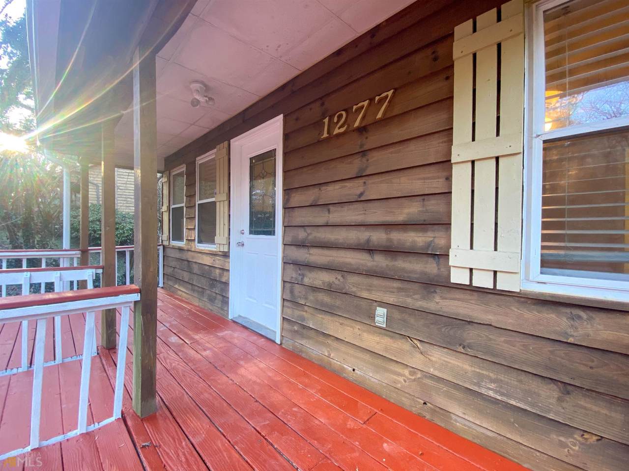 1277 Williamsburg - Photo 1