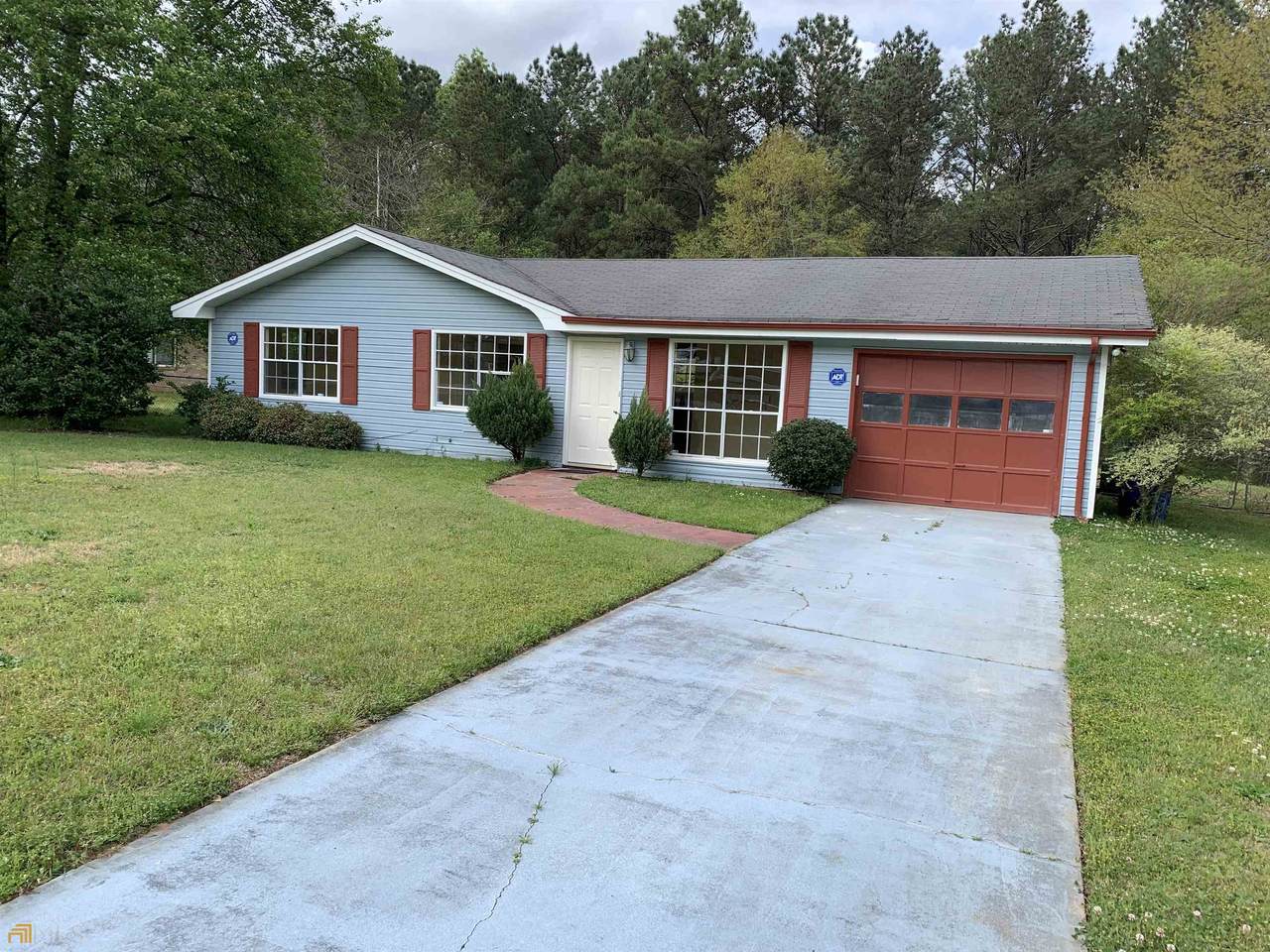 1602 Ridgeview - Photo 1