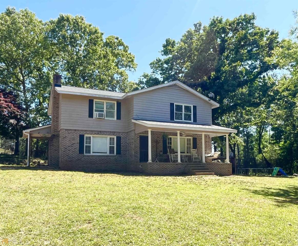 4009 Highfalls Road - Photo 1