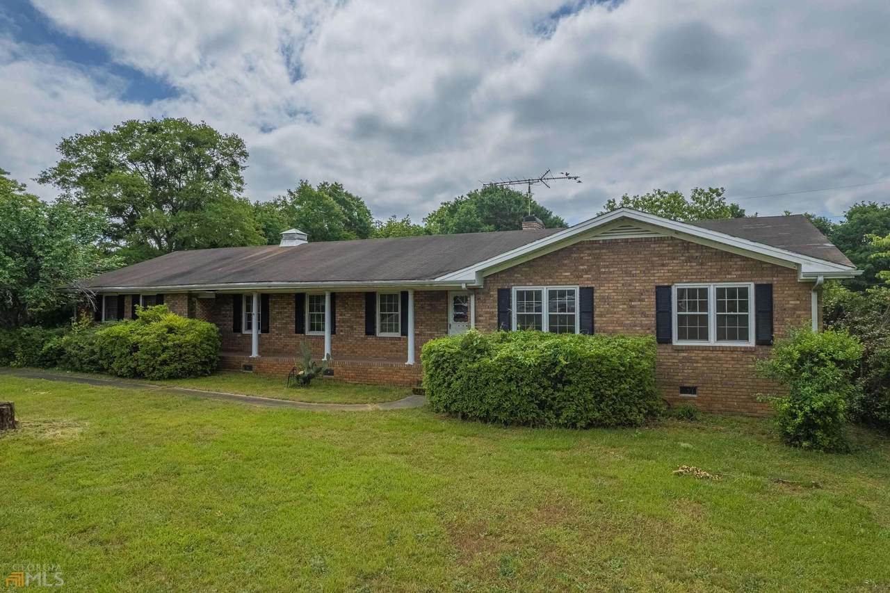 1070 Hull Rd - Photo 1