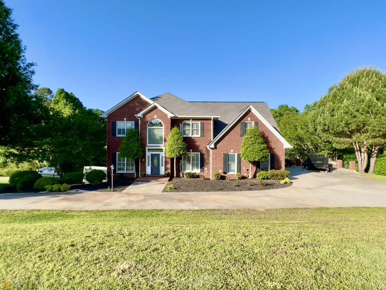 296 Cloudland Road N. - Photo 1