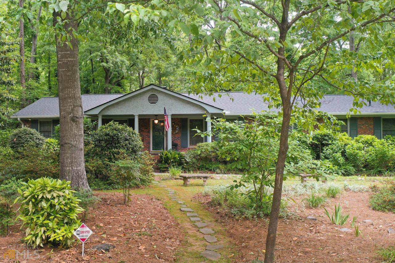 421 Plantation Drive - Photo 1