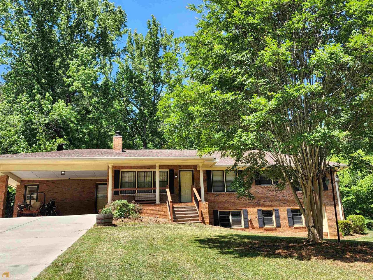 6246 Queens Road - Photo 1