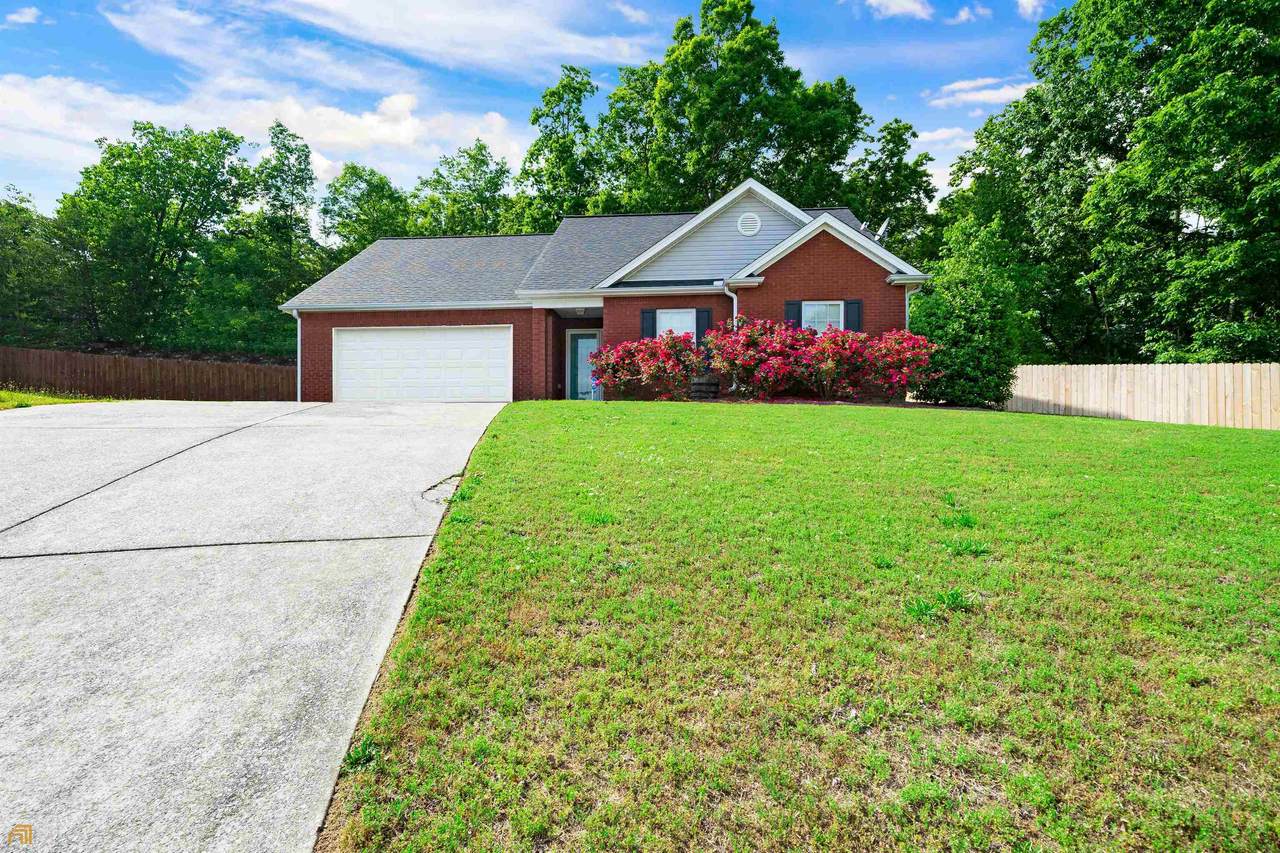 706 Squirrels Nest Court - Photo 1