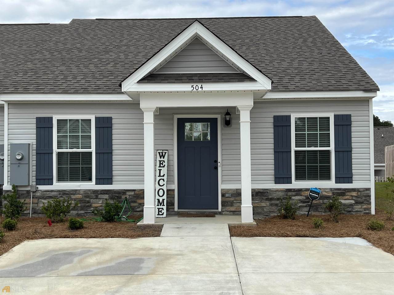 504 Deerchase Ct - Photo 1