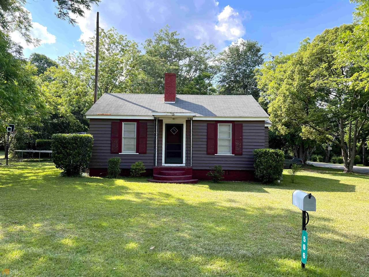 506 6th Avenue - Photo 1