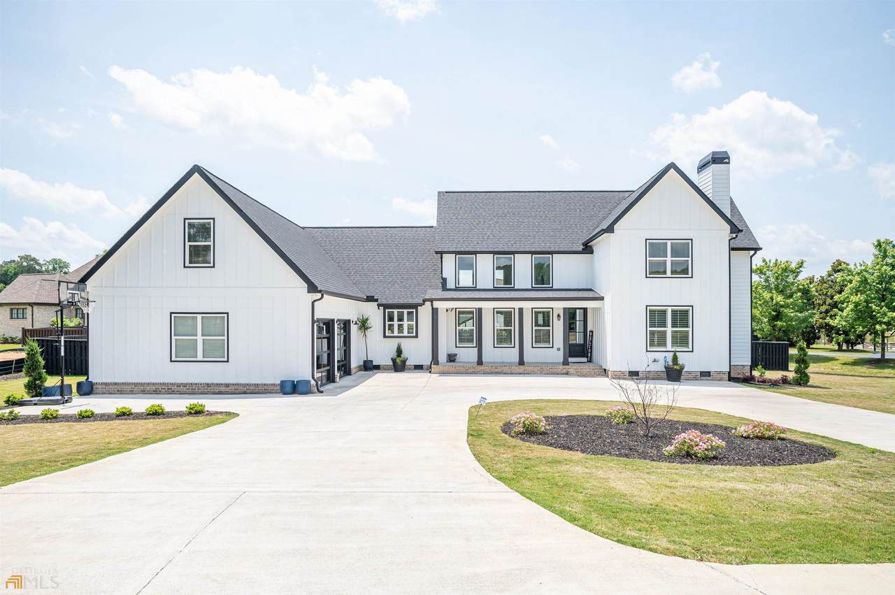 447 Waterford Drive - Photo 1
