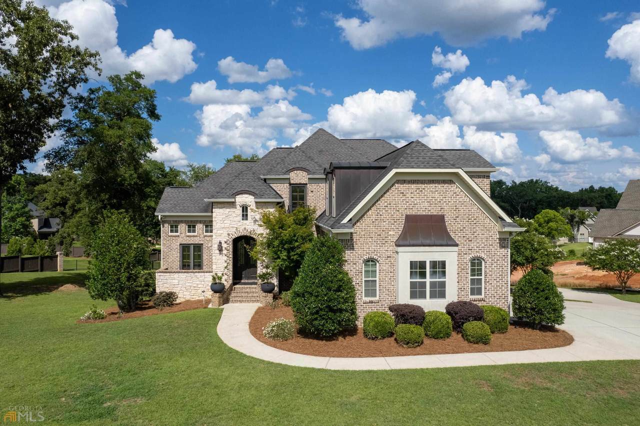 213 Silverbirch Lane - Photo 1