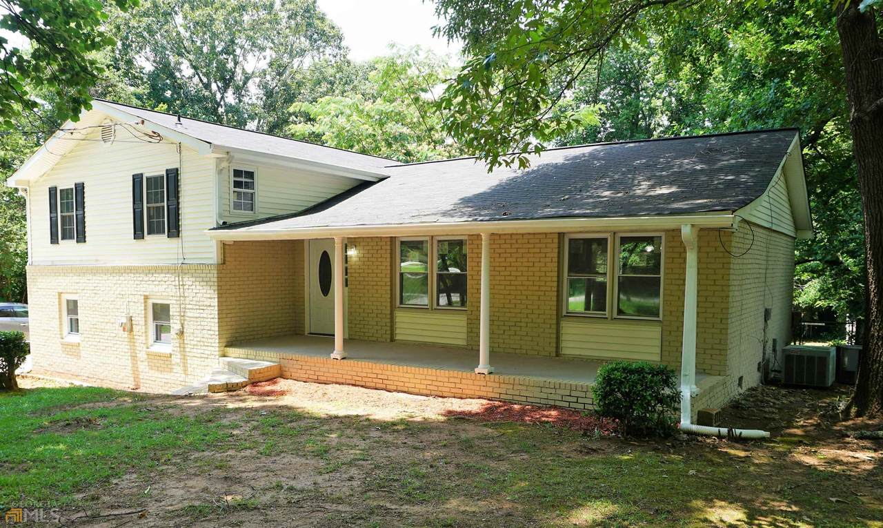 218 Hillcrest Drive - Photo 1