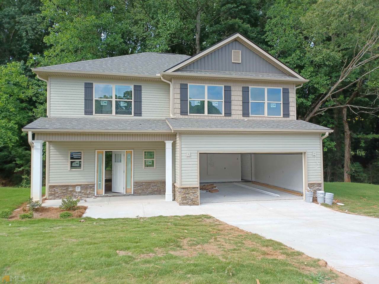490 Highland Pointe Drive - Photo 1