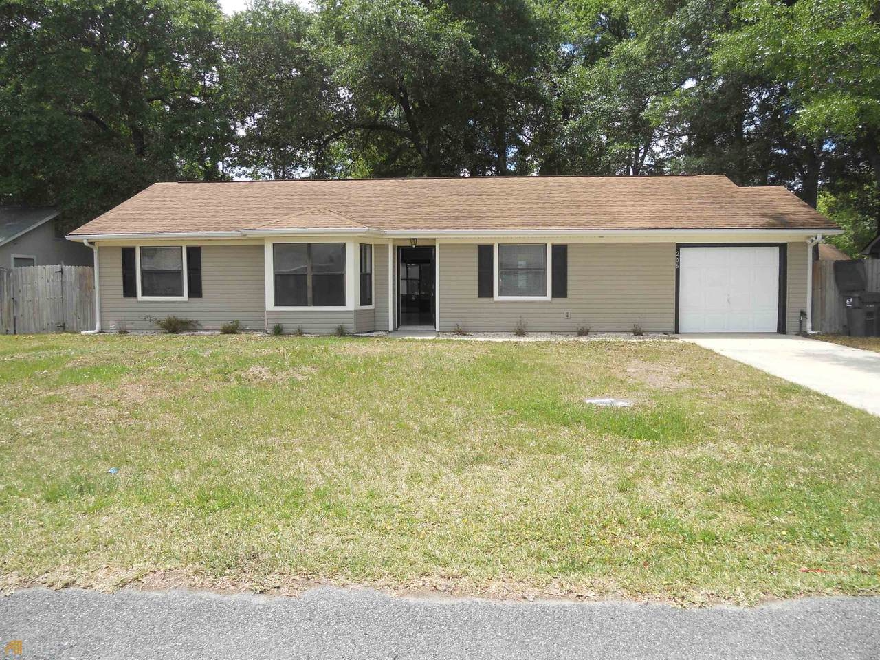 206 Westgate Circle - Photo 1