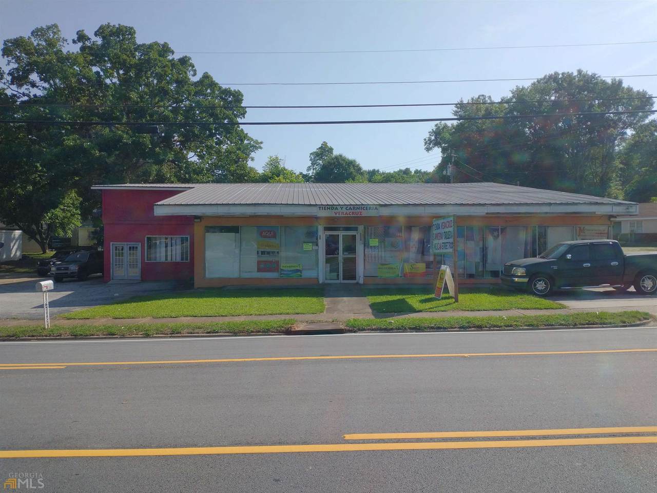 222 Newnan Road - Photo 1