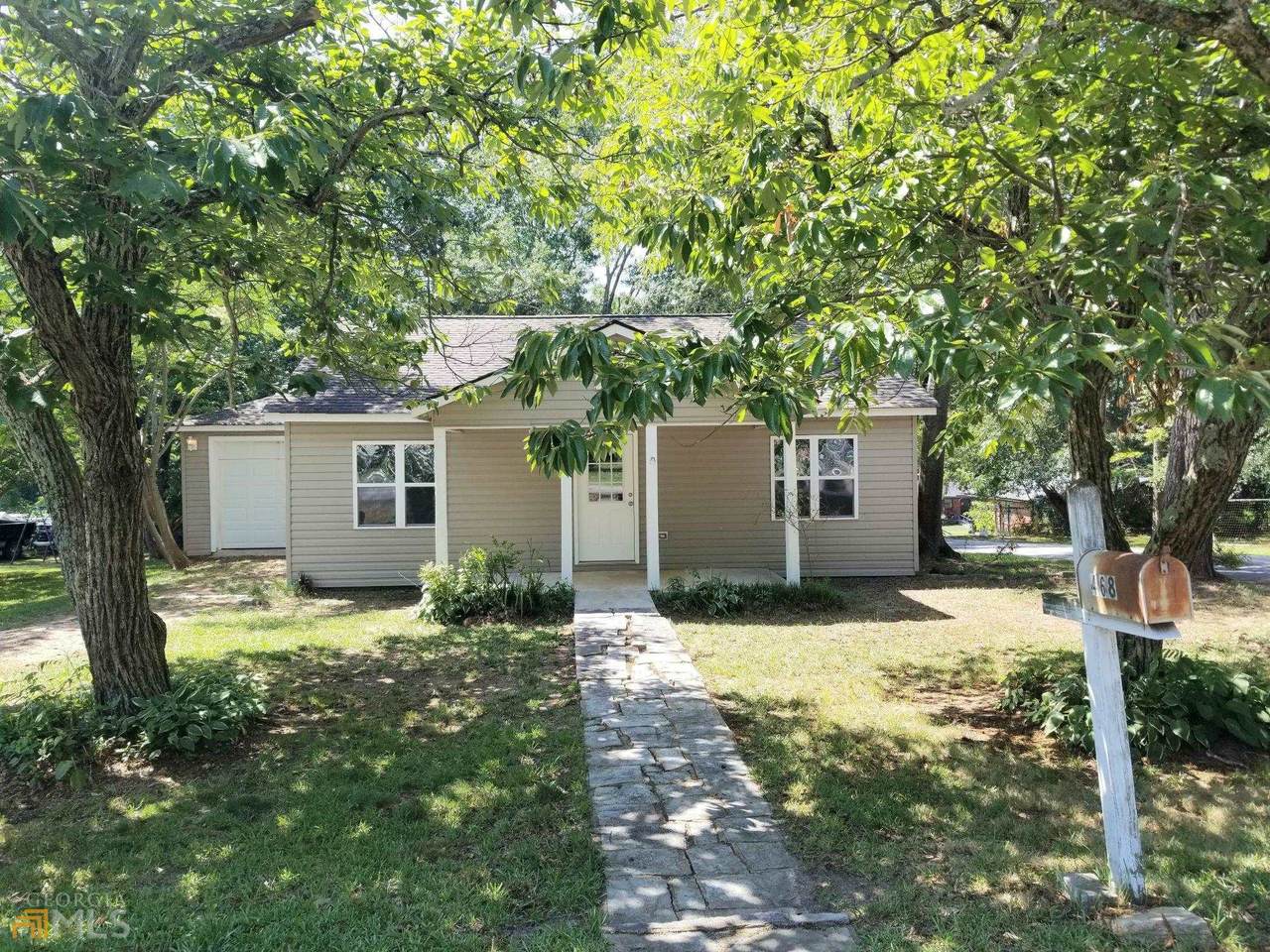 468 Skyview Lane - Photo 1