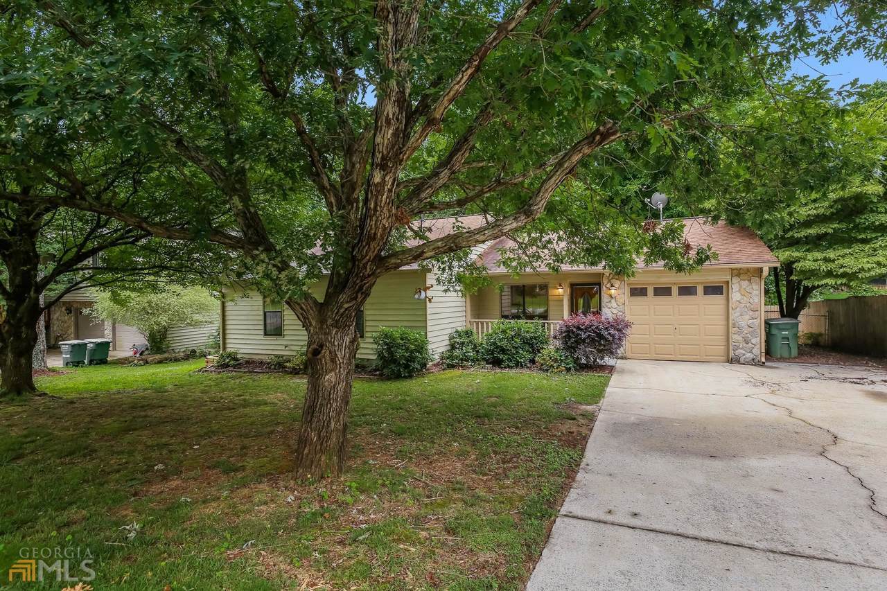 4368 Buckingham - Photo 1