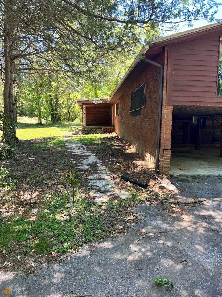 295 Loving Road - Photo 1