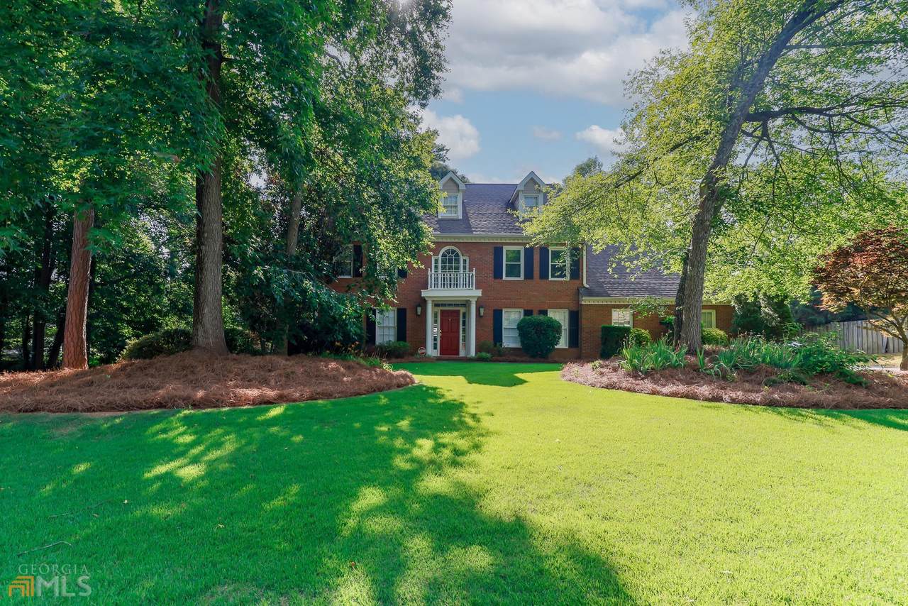 2866 Interlaken Drive - Photo 1