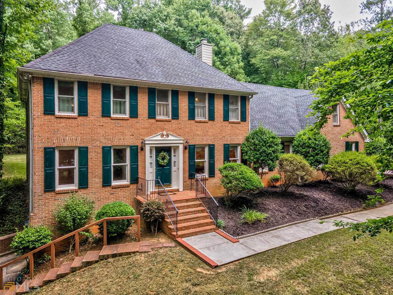1085 Willow Bend - Photo 1
