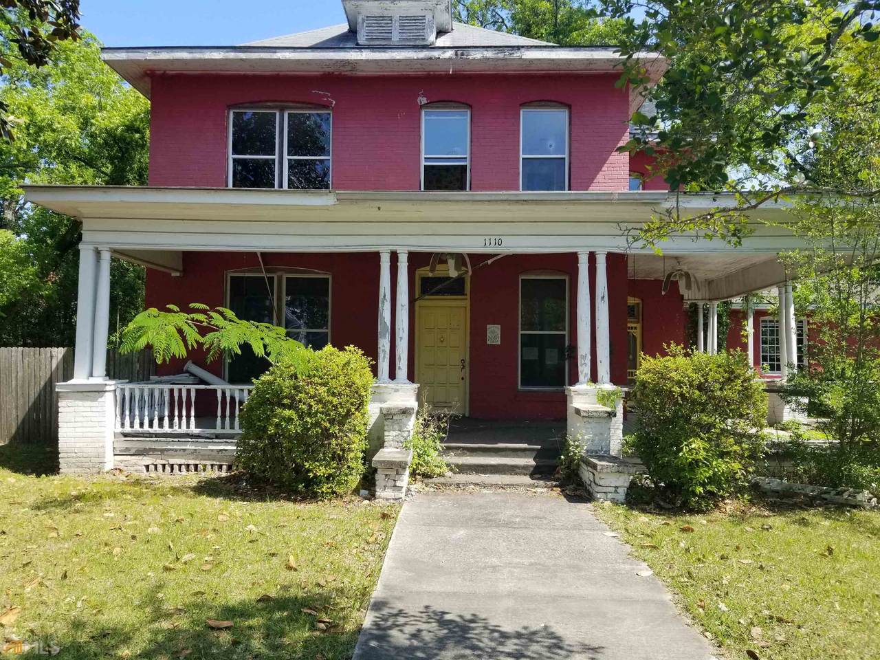 1110 Elizabeth Street - Photo 1