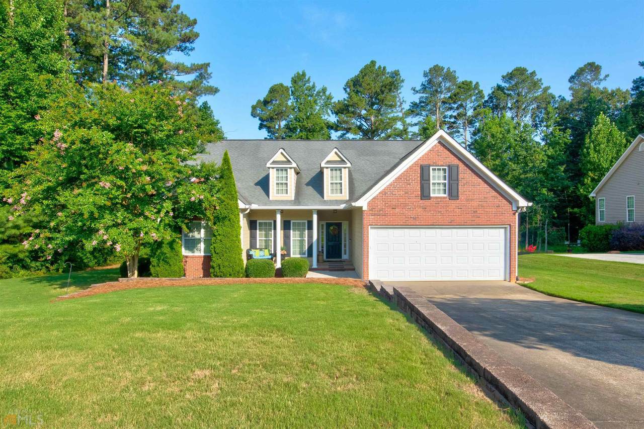 34 Hadrian Ridge Drive - Photo 1