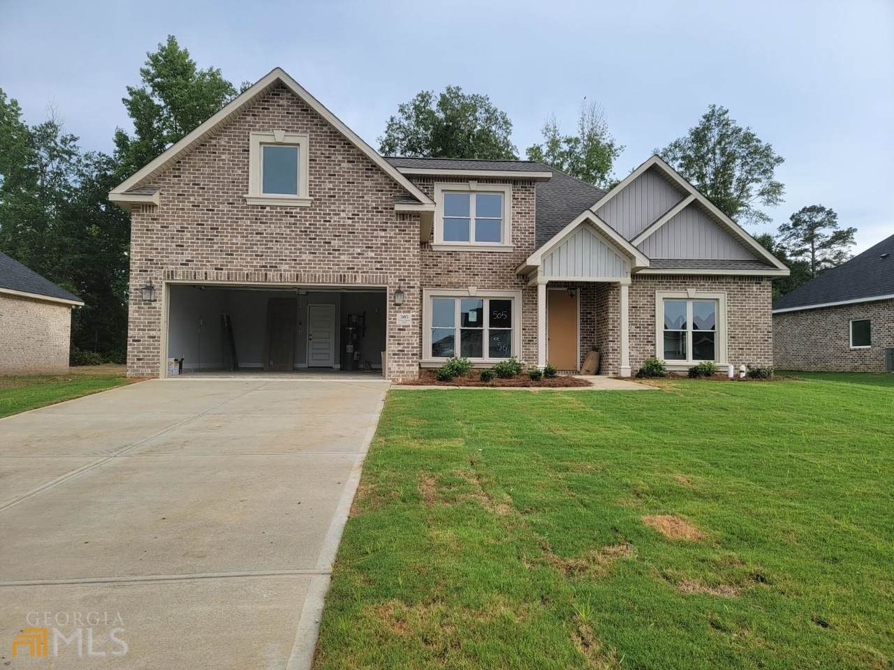 505 Foster Sydney Avenue - Photo 1