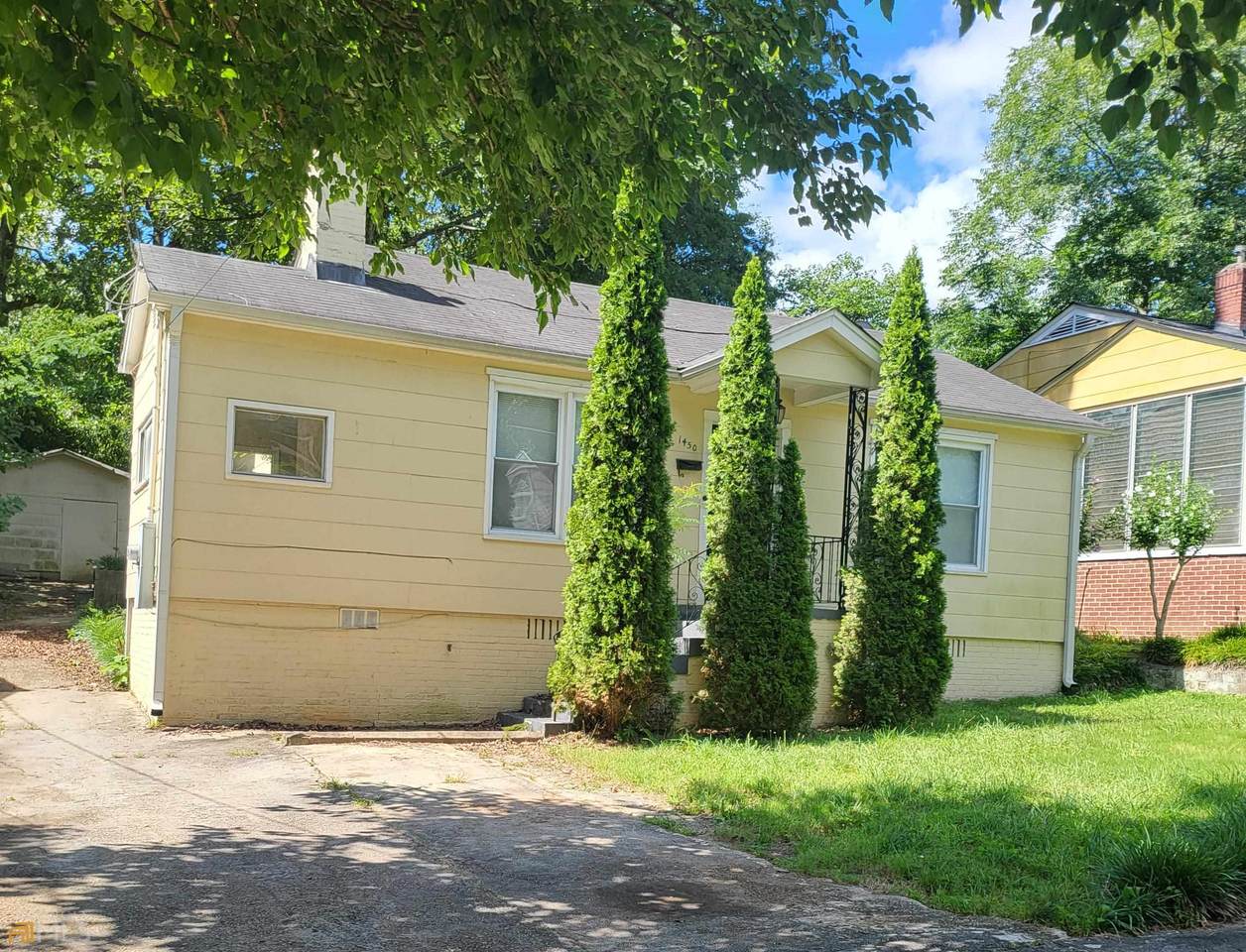 1450 Hawthorne Way - Photo 1