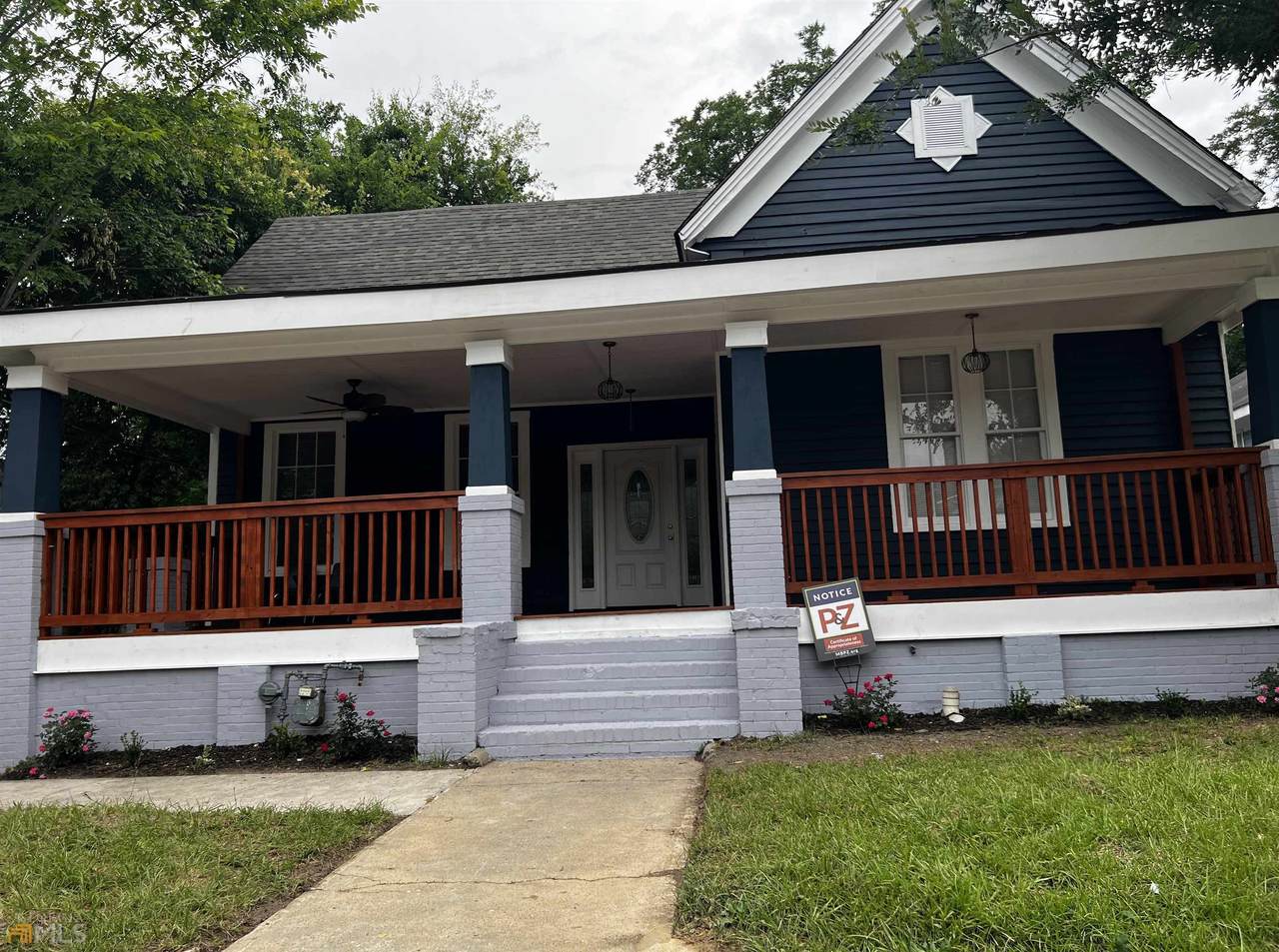 916 Elm Street - Photo 1
