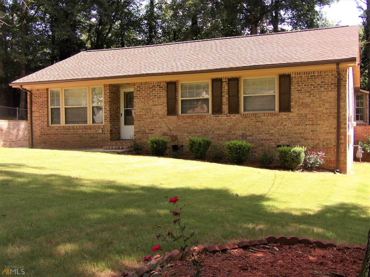 813 Plainville Drive - Photo 1