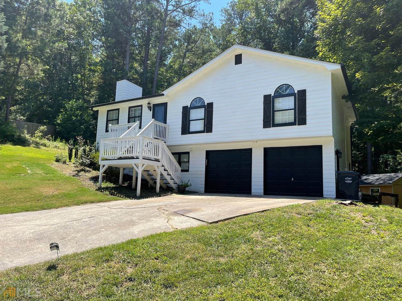 1220 Lightfoot Drive - Photo 1