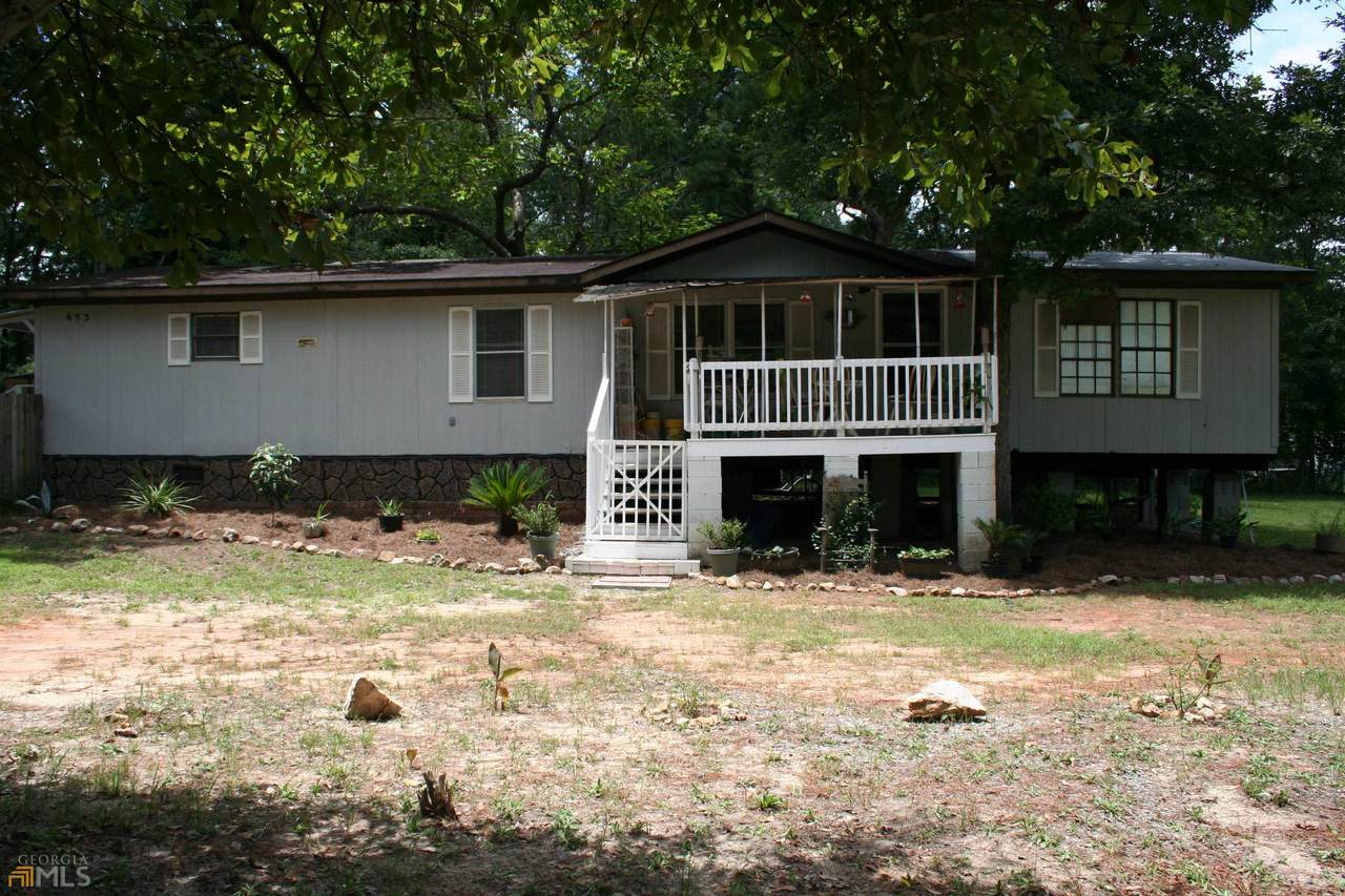 653 Smith Road - Photo 1