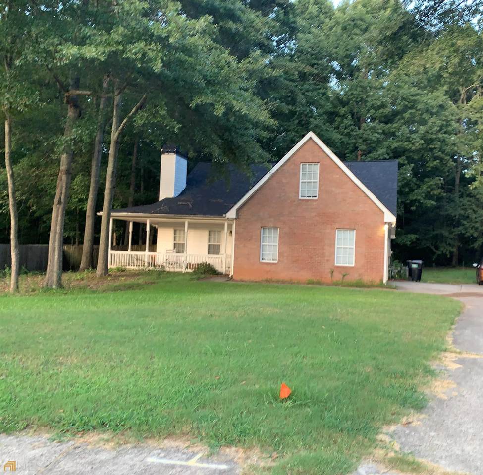 214 Pebble Creek Drive - Photo 1