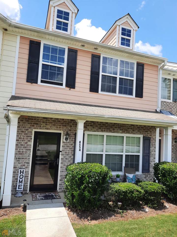 4554 Parkview Square - Photo 1