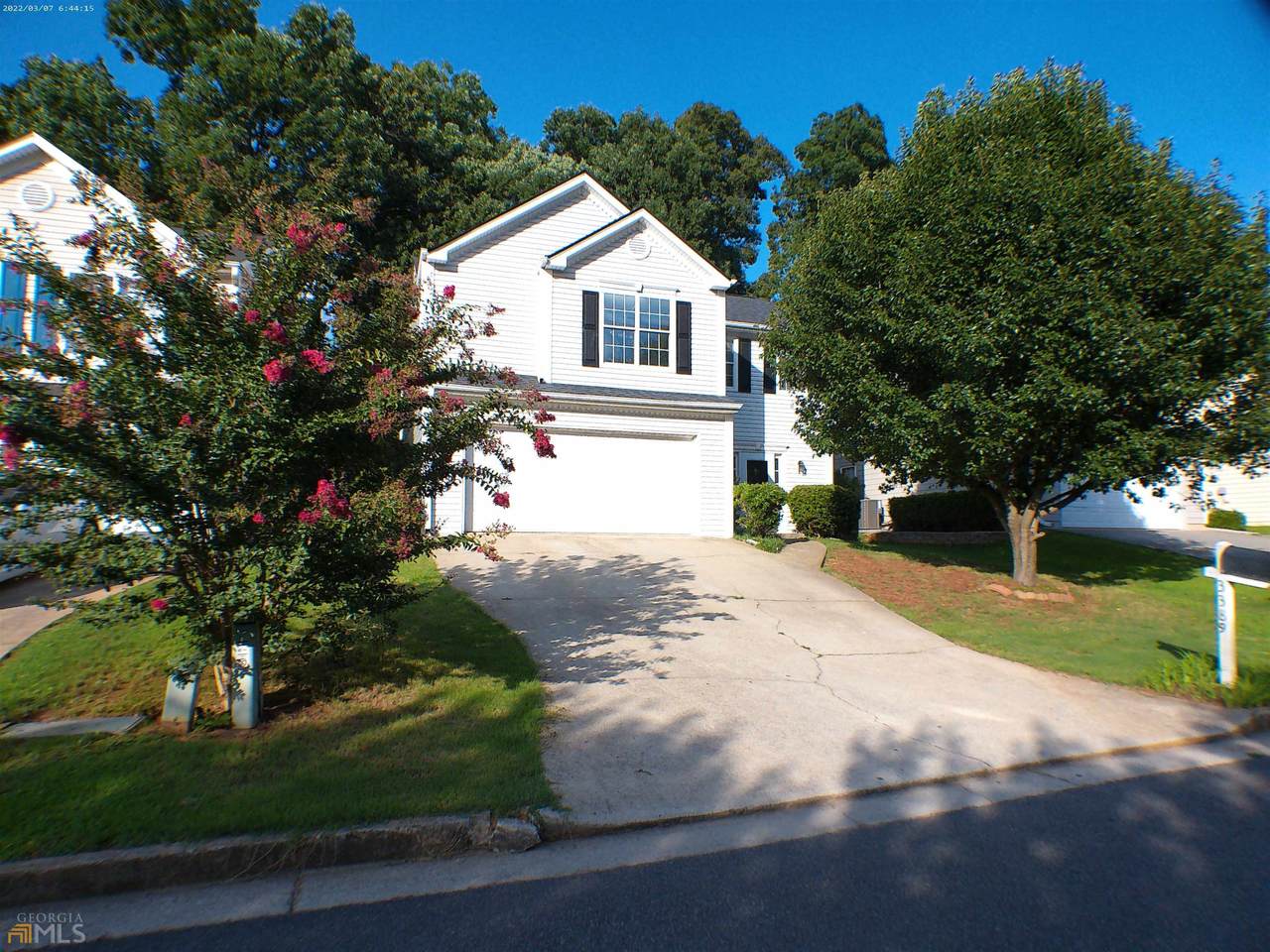 3389 BENTHOLLOW Lane - Photo 1