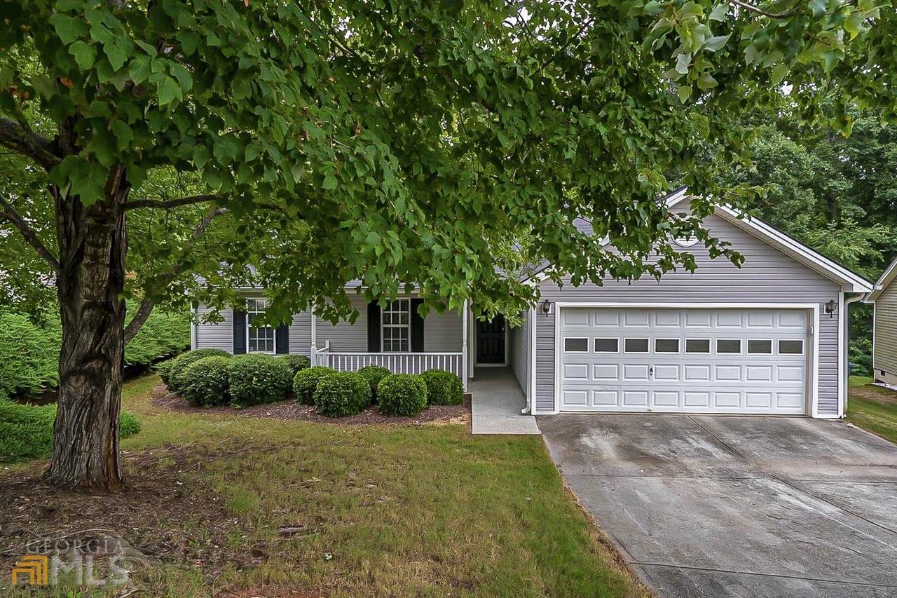 204 Amelia Garden - Photo 1
