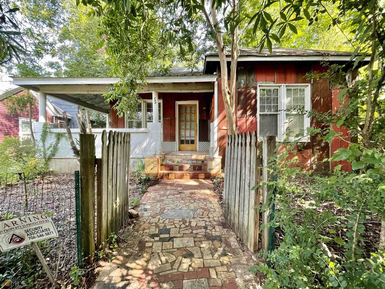 180 Indale Avenue - Photo 1