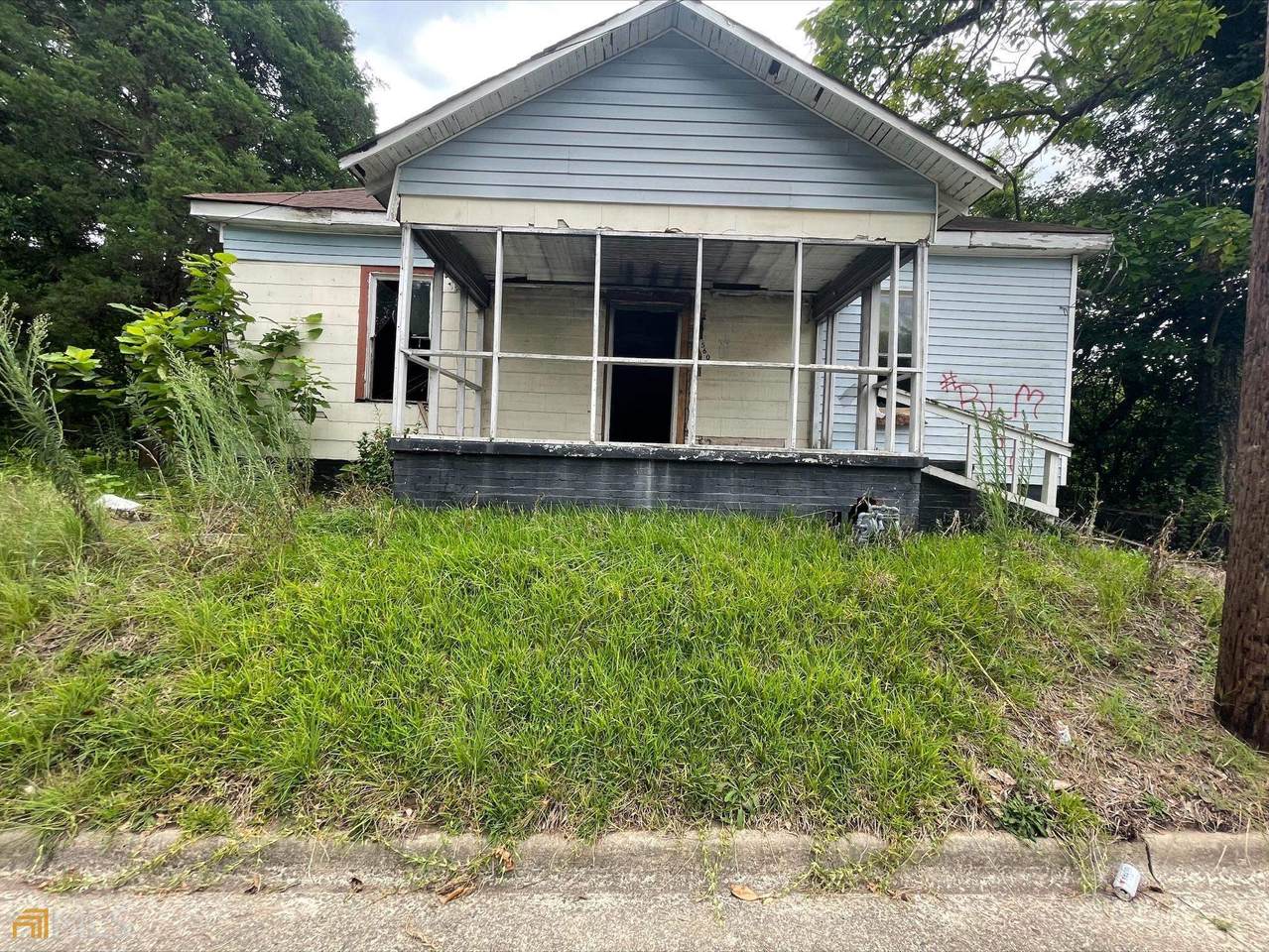 560 Central Avenue - Photo 1