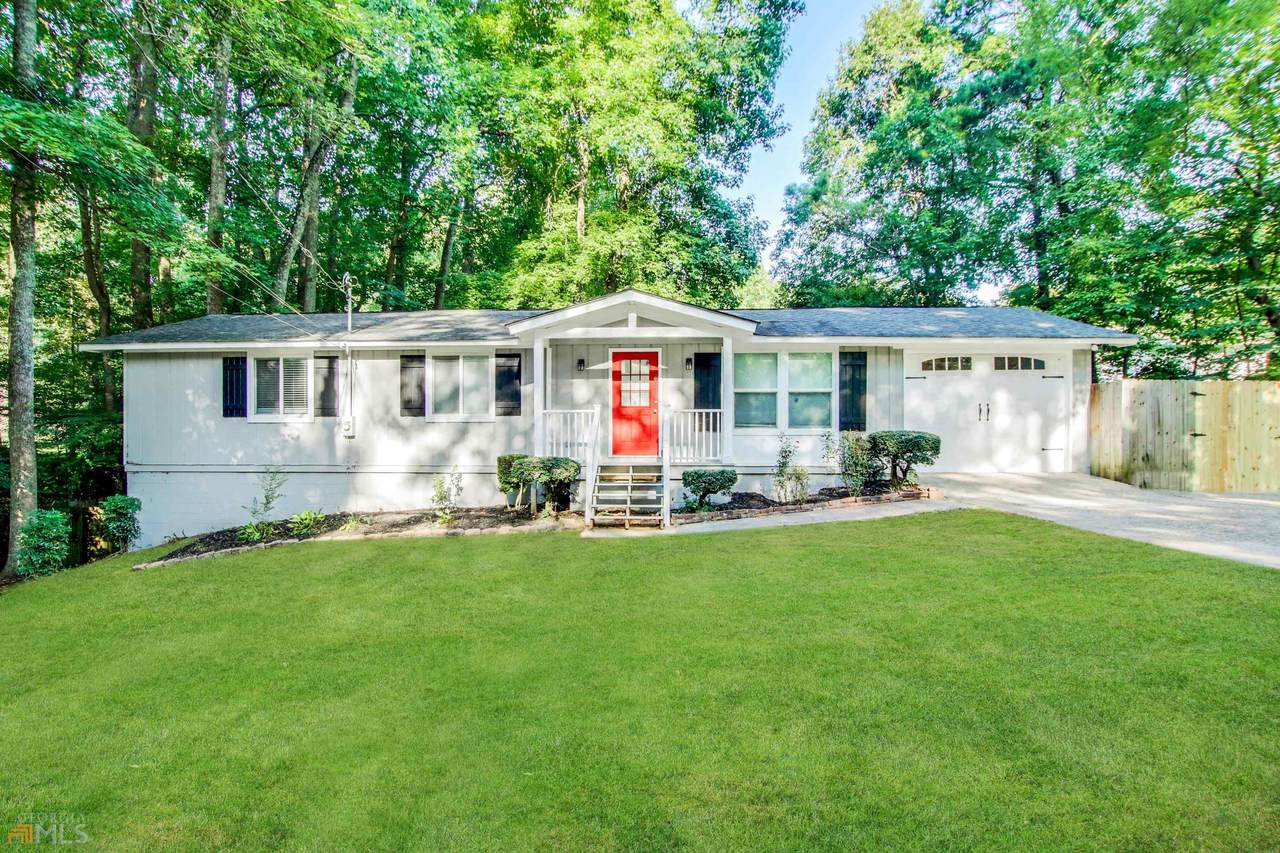 2480 Belaire Dr - Photo 1