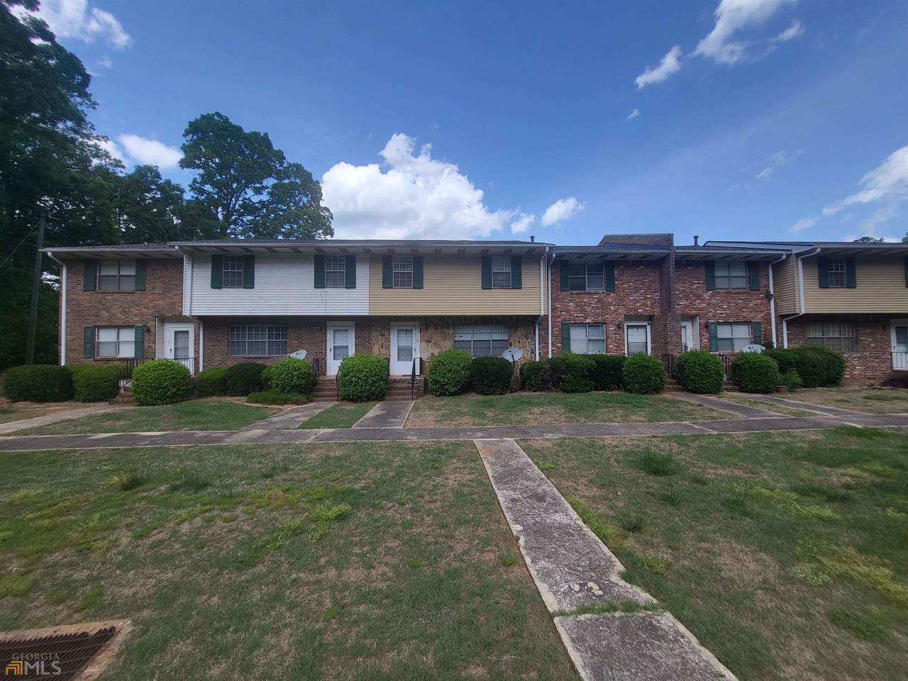 501 Carlton Road - Photo 1