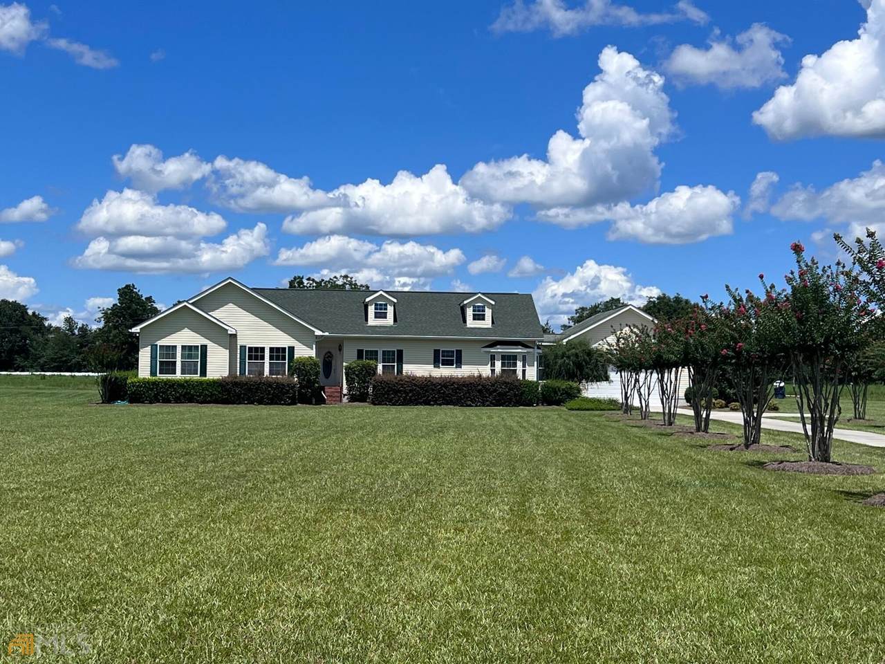 399 Zettwell Road - Photo 1