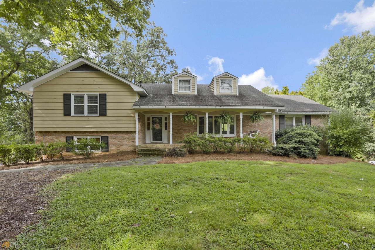 3765 Gleneagles Lane - Photo 1