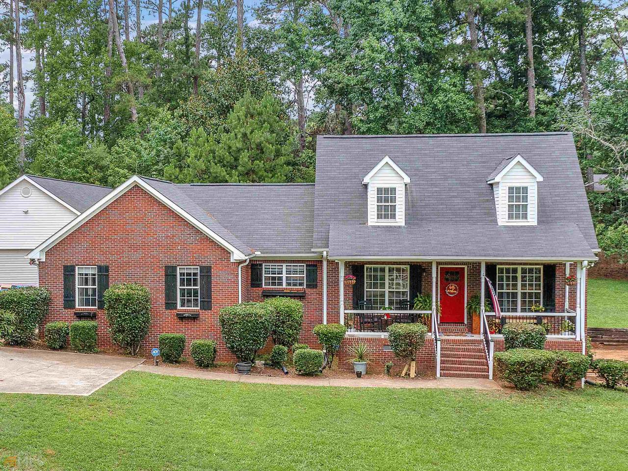 690 Tomlinson Street - Photo 1