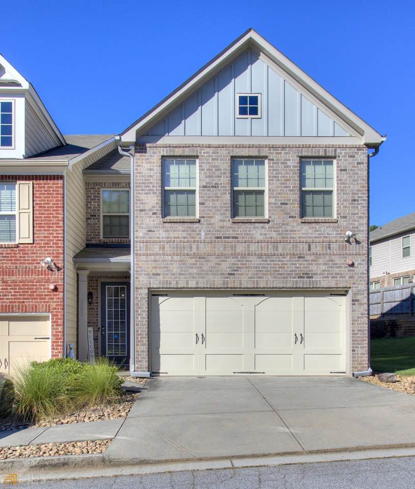 2295 Thackery Road - Photo 1
