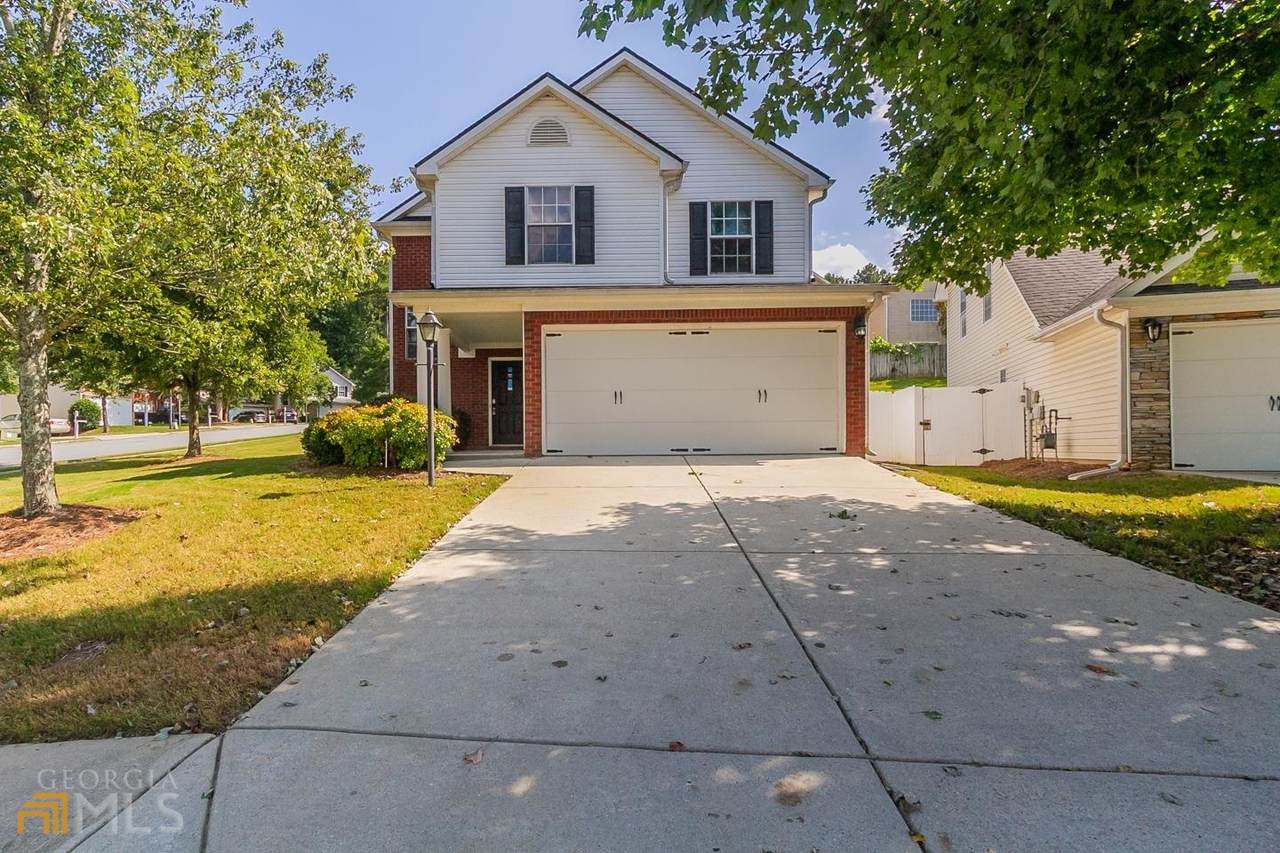 702 River Hill Drive - Photo 1