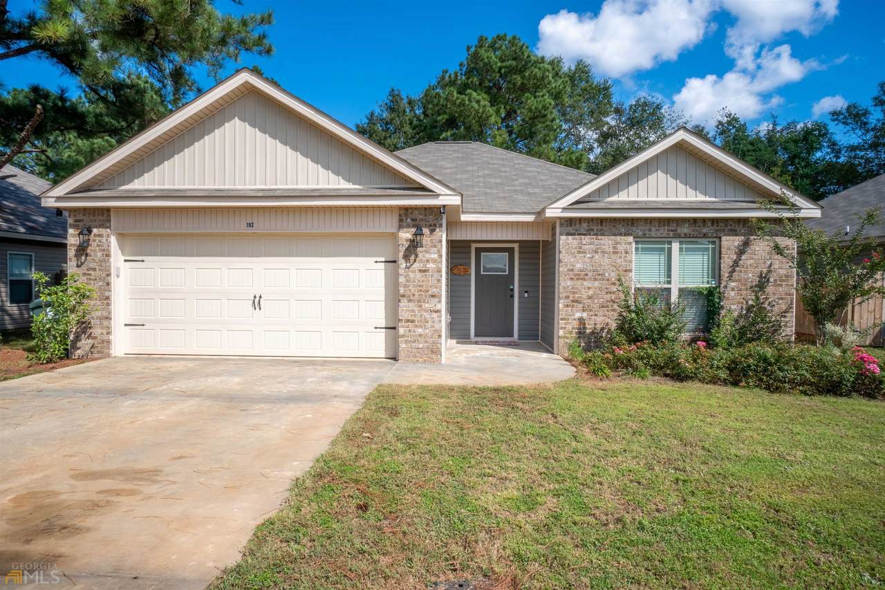 102 Hughes Drive - Photo 1