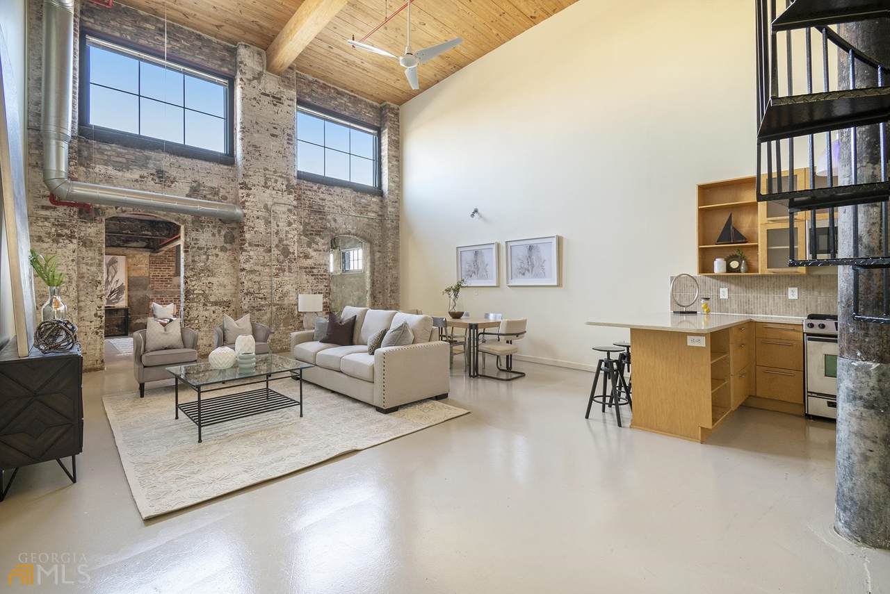 170 Boulevard - Photo 1