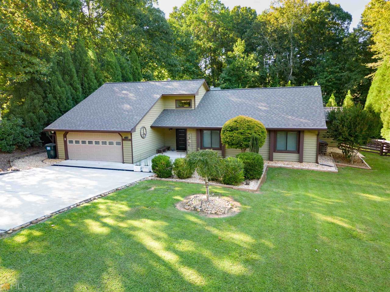 538 Pinegate Road - Photo 1